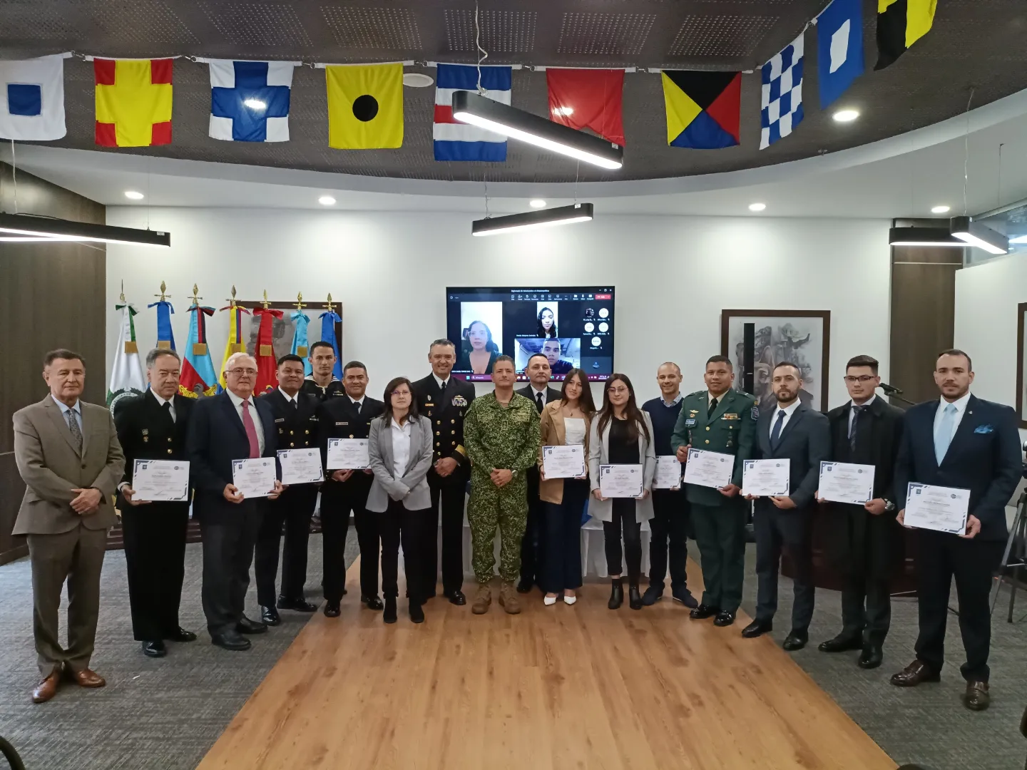 Ceremonia de Graduación de la XI Cohorte del Diplomado en Introducción ...