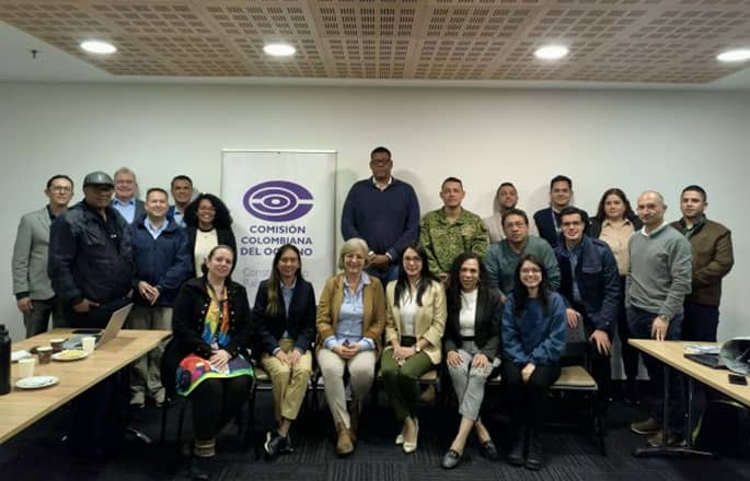 Lee más sobre el artículo Colombia reafirma su compromiso contra la Pesca Ilegal, No Declarada y No Reglamentada con la sanción de la Ley 2529 de 2025